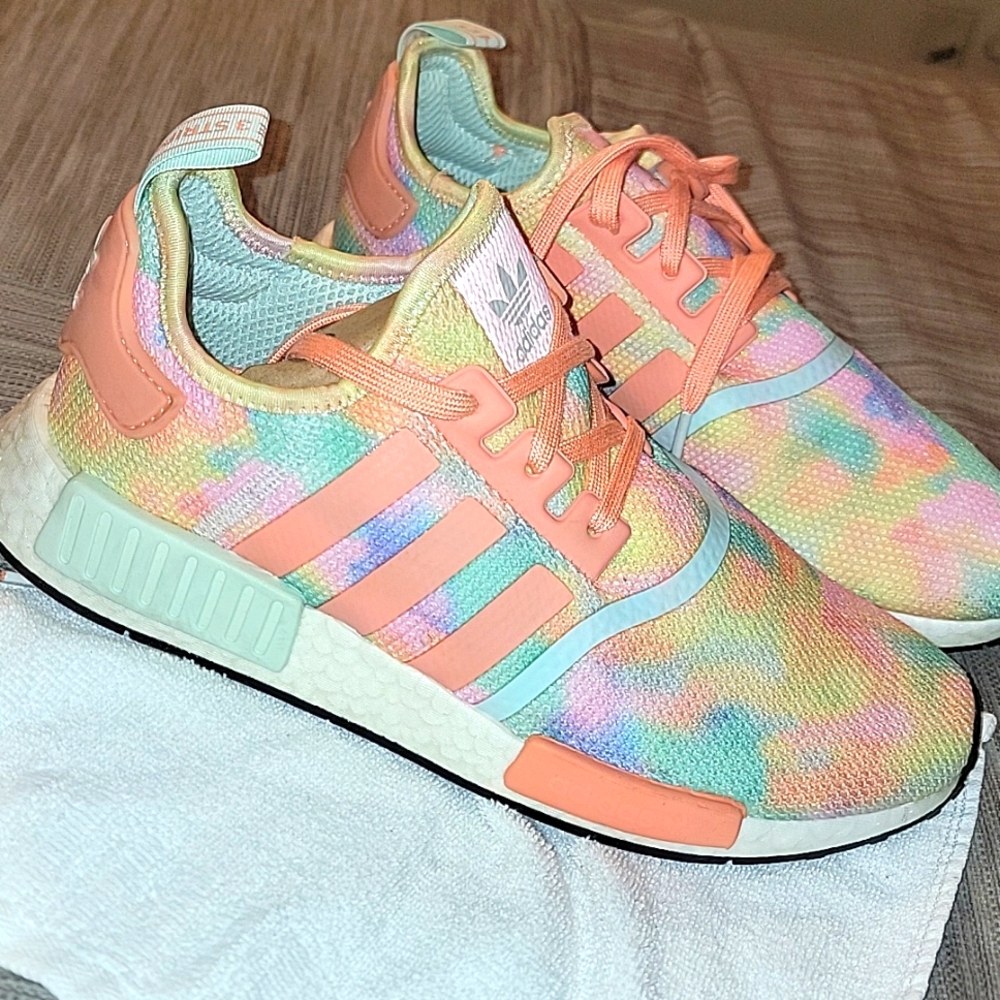 **SOLD**Adidas NMD Boost R1 "Exclusive 2020" Tie Dye * BRAND NEW*